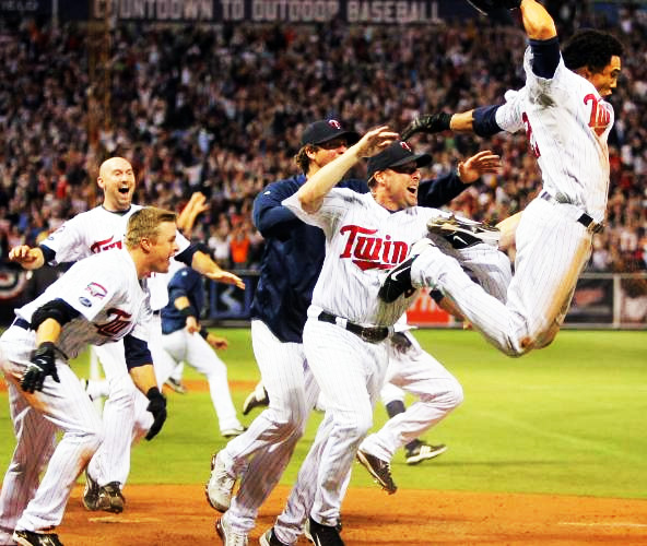 Gomez scores; Twins win the AL Central