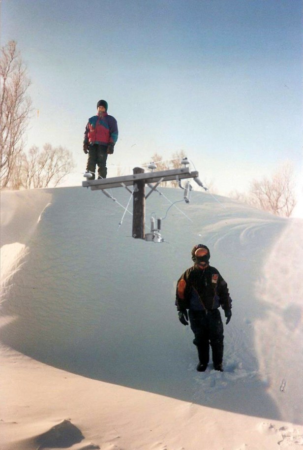 South Dakota blizzard 1997 huge snow drifts